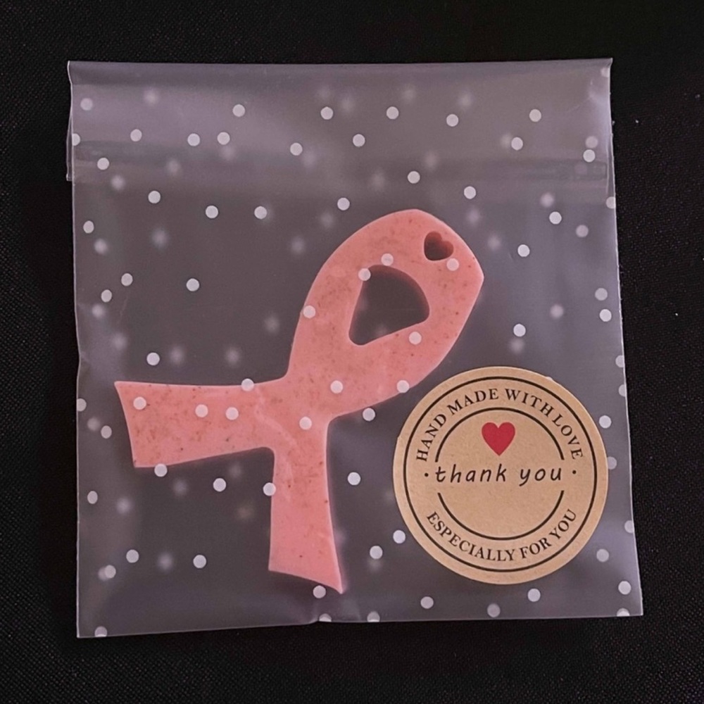 New BREAST CANCER AWARENESS 4 Pack Of Buttons With Free BCA Pink Ribbon Soaps - Picture 13 of 13